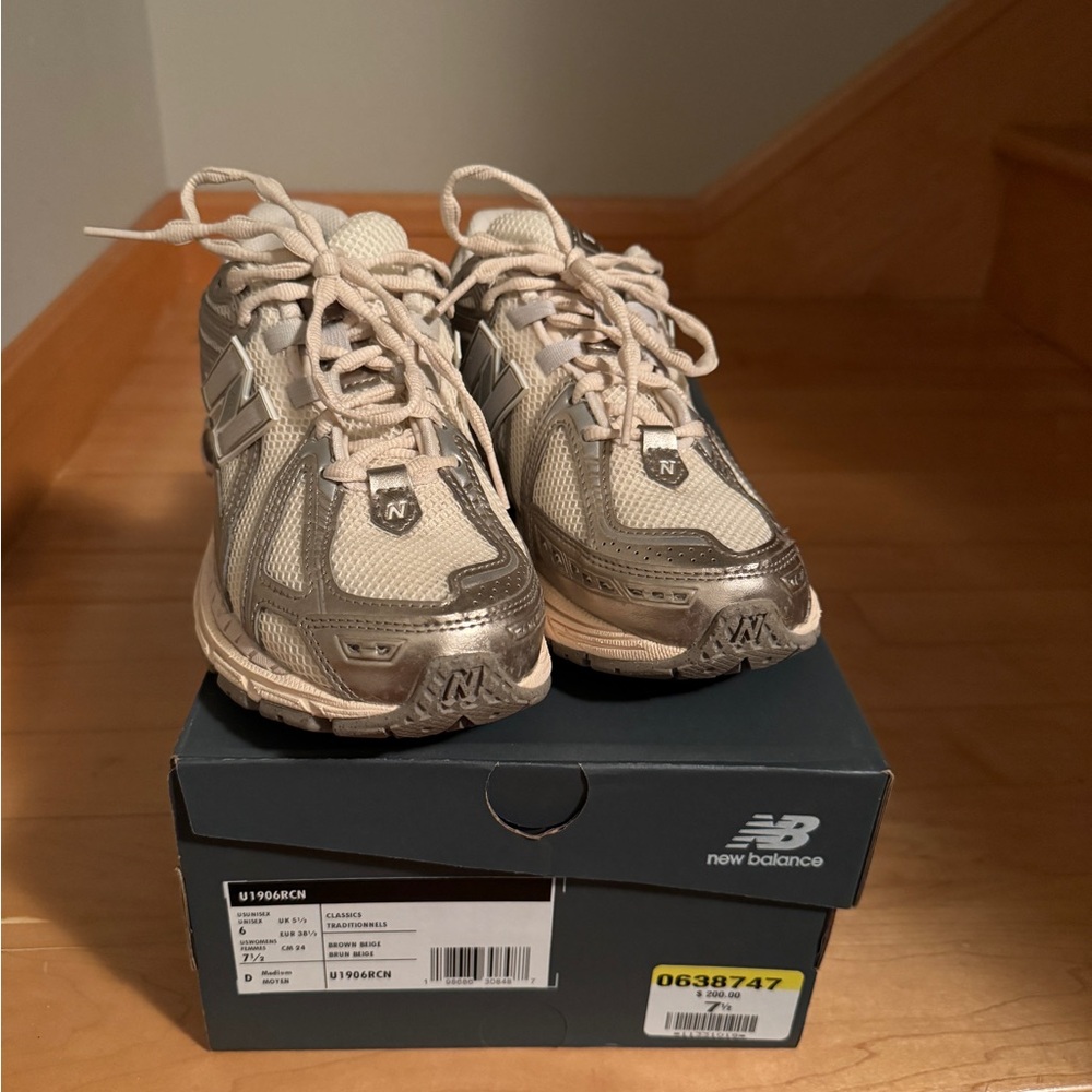 New Balance Women's 1906R sneakers brown beige - Picture 3 of 8
